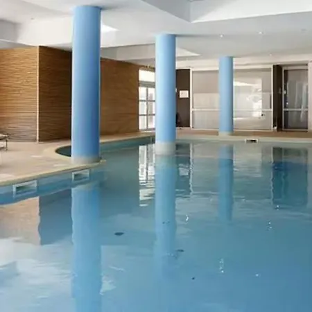 Rénové 6 Pers Et Piscine Chauffée Terrasse 20 M2 Appartamento Allos